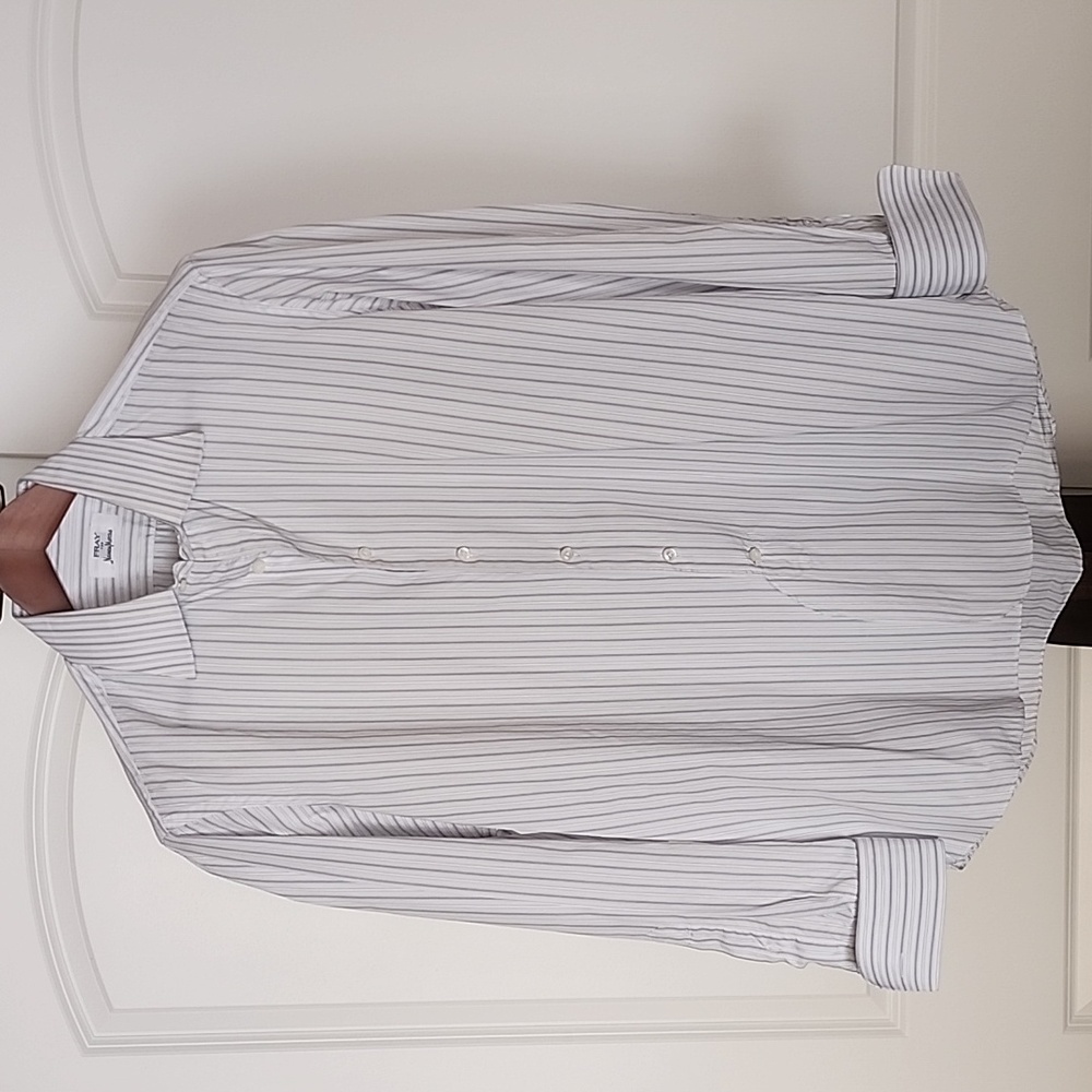 Fray for Neiman Marcus mens dress shirt